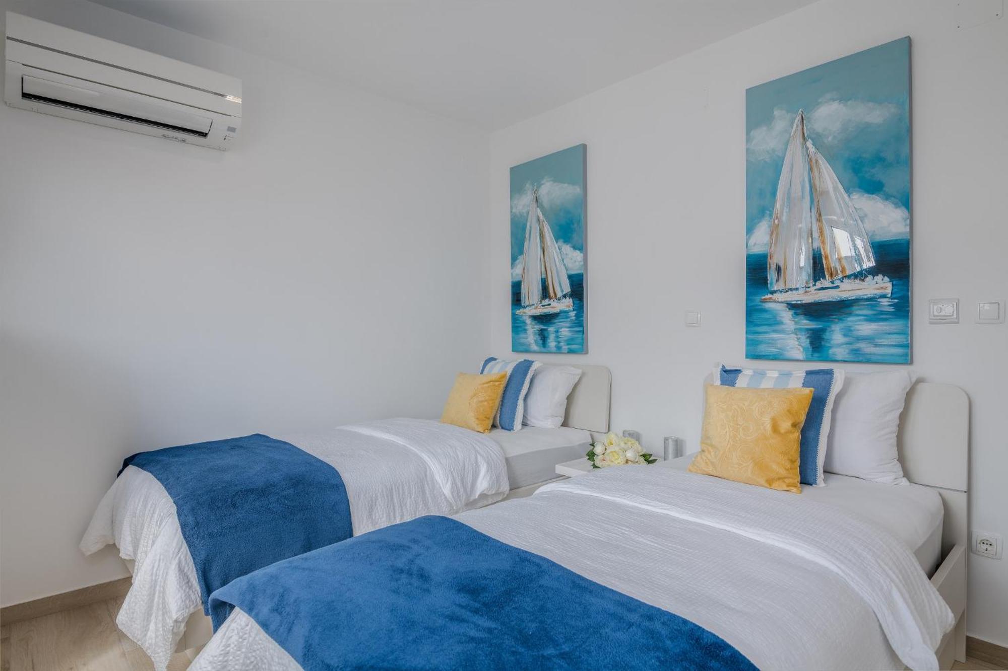 Apartments Elle Luxury Vantacici Malinska Quarto foto